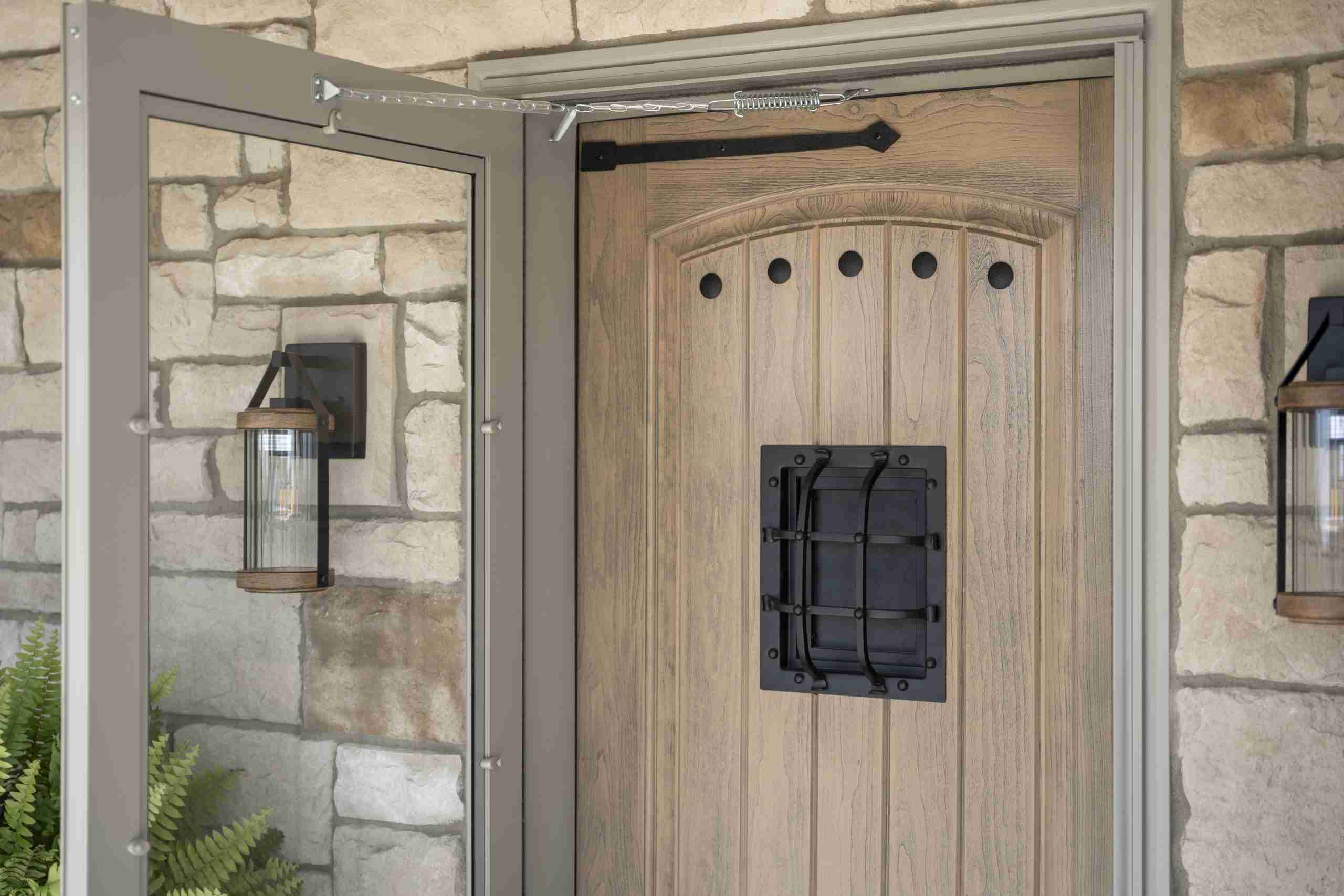 Signet Cherry with strap hinges and speak-easy panel